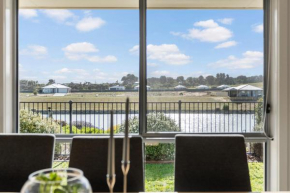 32 Blanche Pde Hindmarsh Island - No Linen Included